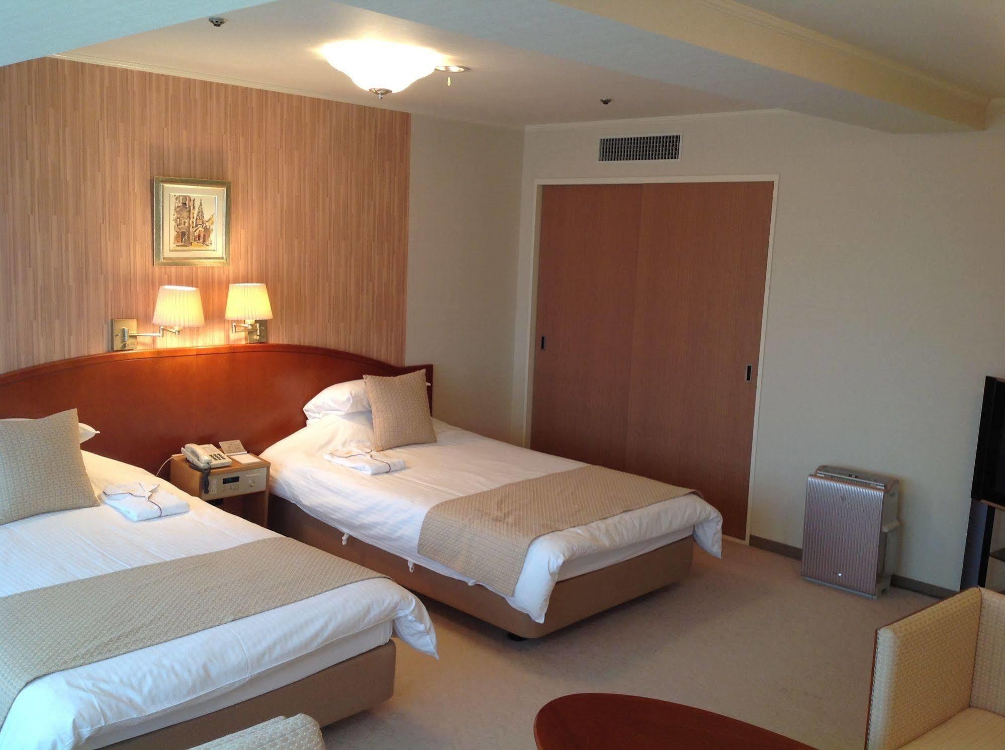 Okayama Plaza Hotel Exteriér fotografie